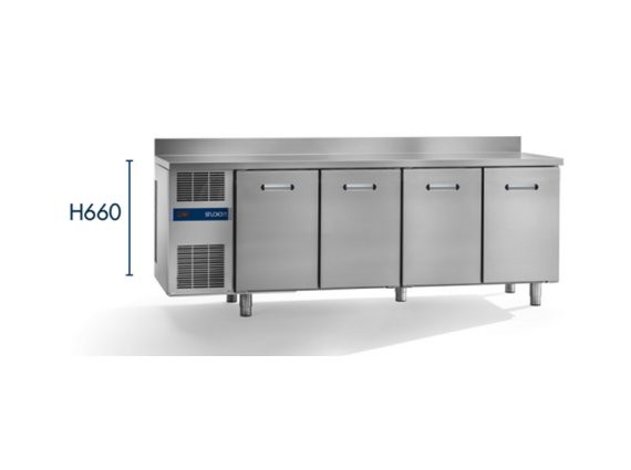 Tavolo refrigerato Daiquiri Basic Line 4 porte con alzatina 0/+ 8°